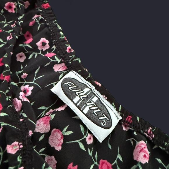 VTG Y2K Full Tilt Black, Pink & Red Floral Pattern Dark Femme Midi Skirt XS - Picture 7 of 7